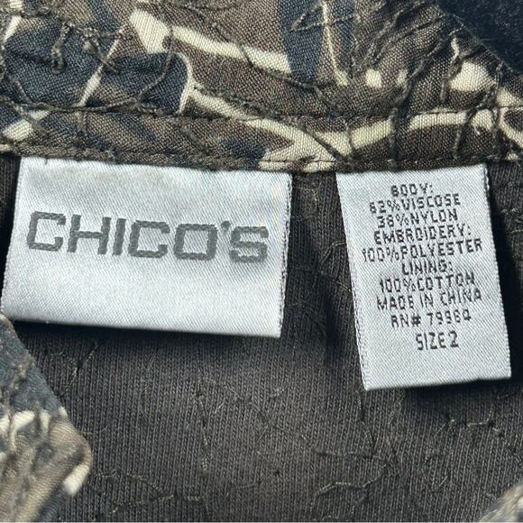 Chico's‎ Viscose Quilted Floral Jacket Size 2 Chic Coastal Grandma Embroidered - Picture 3 of 3